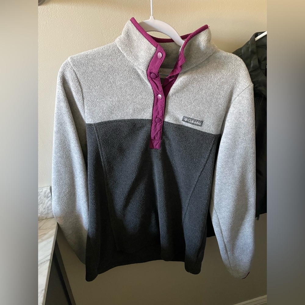 Columbia women’s color block quarter zip pullover